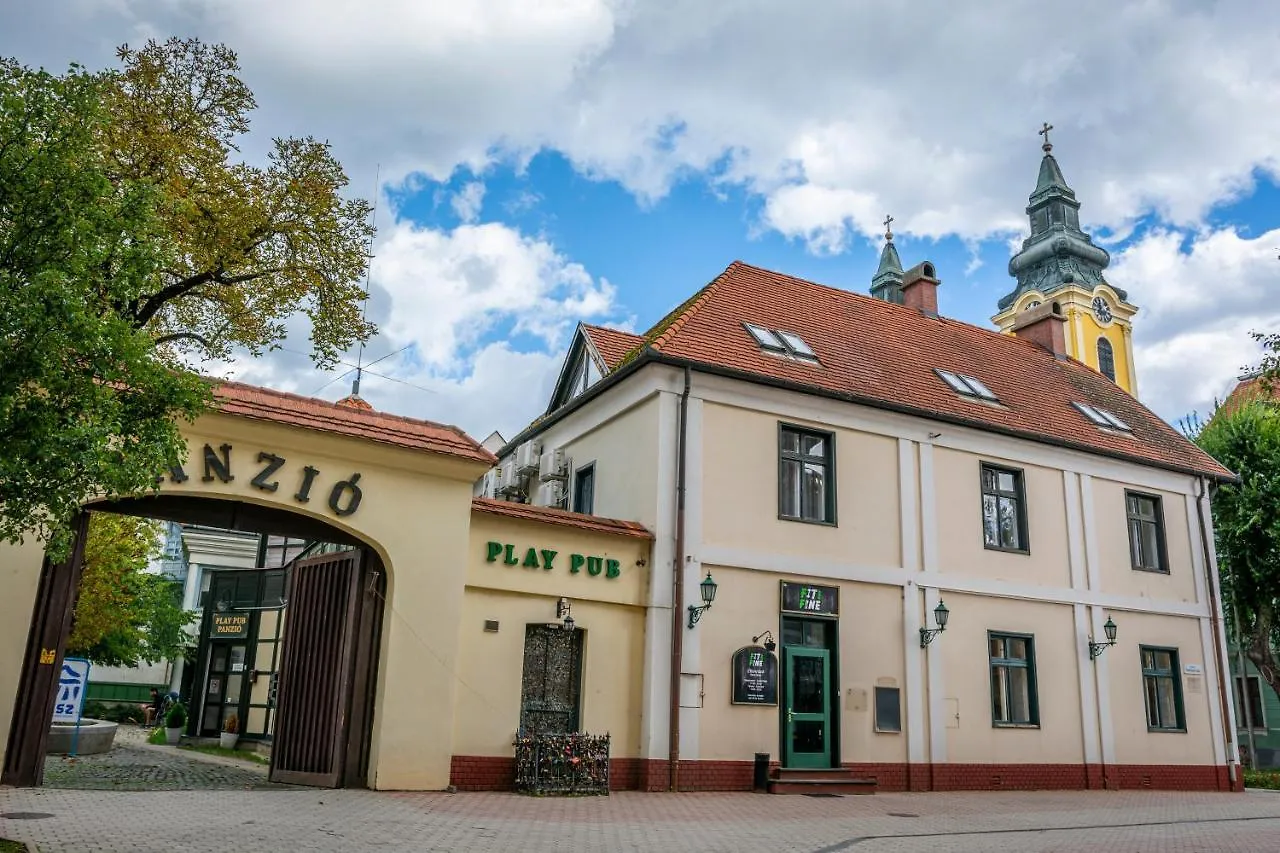 Play Pub Etterem Es Panzio Bed and Breakfast Debrecen